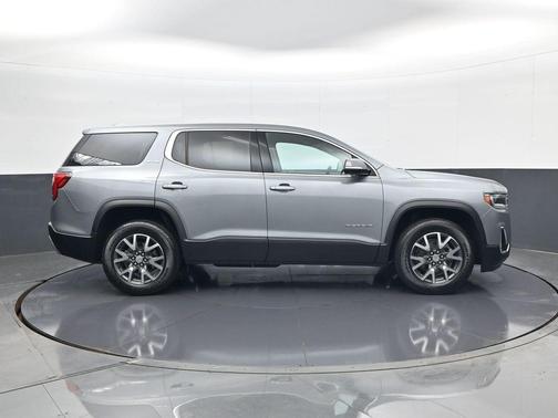 Sterling Metallic 2023 GMC Acadia FWD SLE