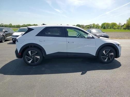 2025 Hyundai IONIQ 5 SE Standard Range