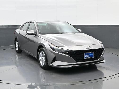 2021 Hyundai ELANTRA SE