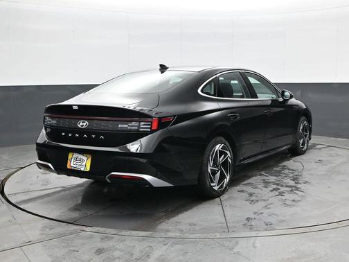 2026 Hyundai SONATA SEL