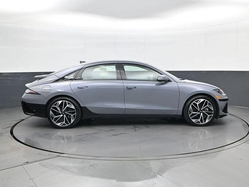 2024 Hyundai IONIQ 6 Limited
