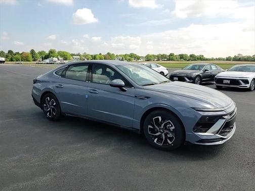 2025 Hyundai SONATA SEL