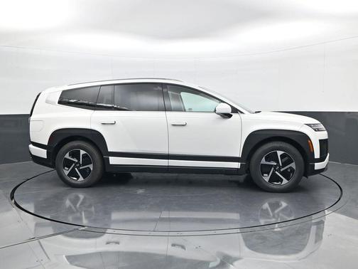 2026 Hyundai IONIQ 9 S