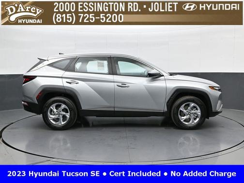 2023 Hyundai TUCSON SE