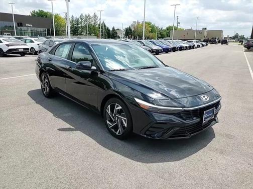 2024 Hyundai ELANTRA Limited