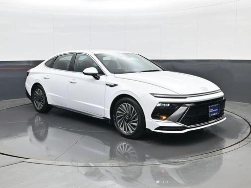 2025 Hyundai SONATA Hybrid SE