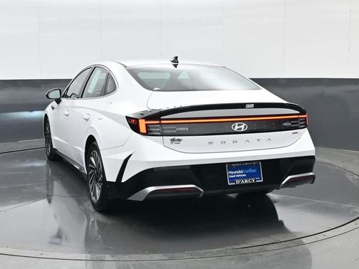 2025 Hyundai SONATA Hybrid SE