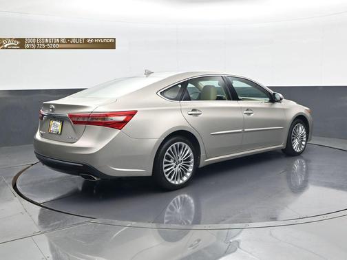Creme Brulee 2018 Toyota Avalon Limited