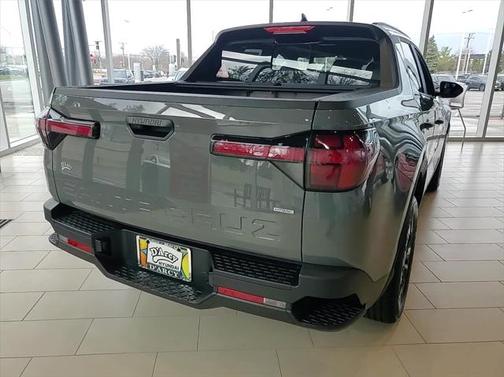 2025 Hyundai SANTA CRUZ SEL Activity