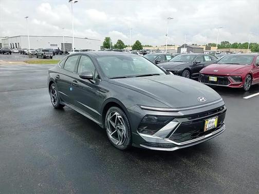 2025 Hyundai SONATA SEL