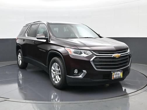 Black Cherry Metallic 2021 Chevrolet Traverse LT Cloth