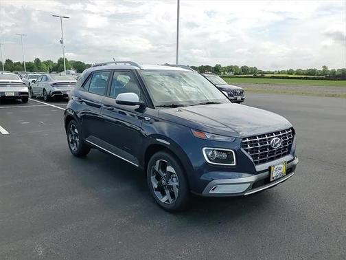 2025 Hyundai VENUE Limited