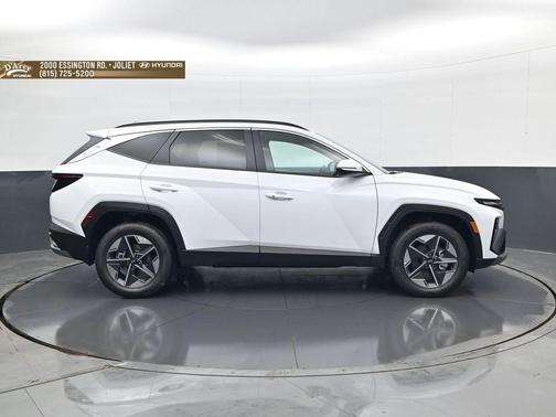 Creamy White Pearl 2026 Hyundai TUCSON Hybrid SEL Convenience