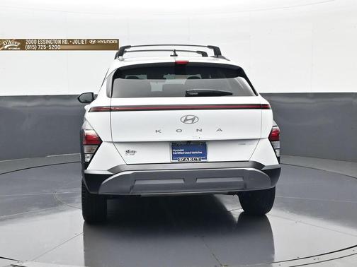 Atlas White 2026 Hyundai KONA SEL Premium