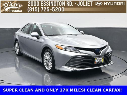 2020 Toyota Camry Hybrid XLE