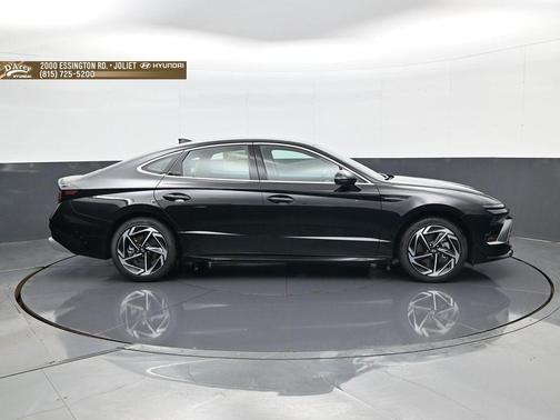 Abyss Black 2026 Hyundai SONATA SEL