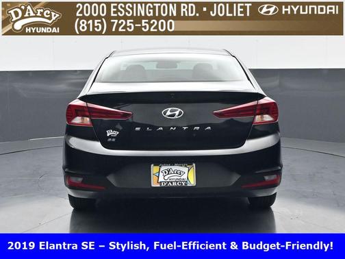2019 Hyundai ELANTRA SE