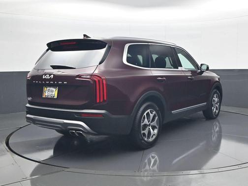 Sangria 2022 Kia Telluride EX