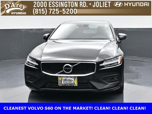 2021 Volvo S60 T6 Momentum