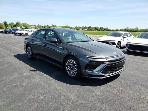 2025 Hyundai SONATA Hybrid Limited