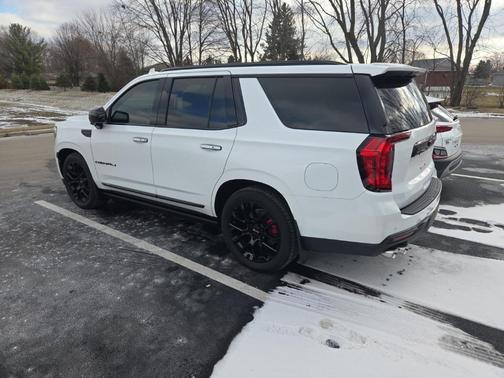 2022 GMC Yukon Denali