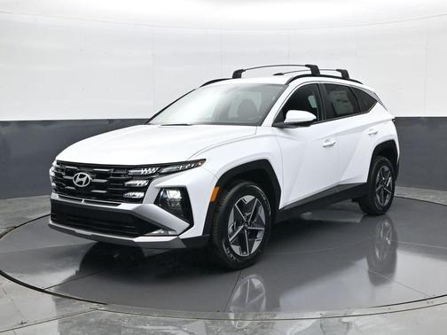 Creamy White Pearl 2026 Hyundai TUCSON Hybrid SEL