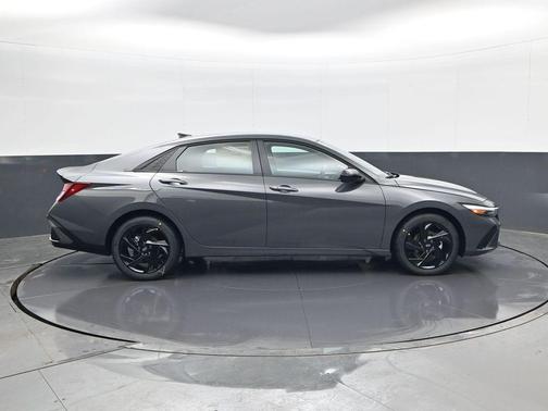 2026 Hyundai ELANTRA Sport