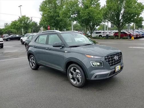 2025 Hyundai VENUE Limited