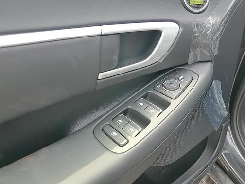 2025 Hyundai SONATA Hybrid SE
