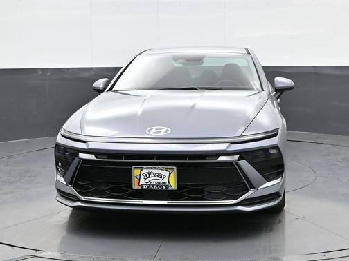 2026 Hyundai SONATA Hybrid Base