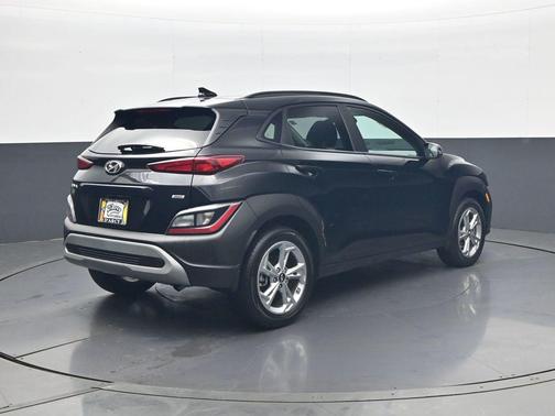 Abyss Black Pearl 2023 Hyundai KONA SEL