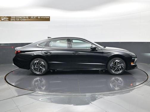 Abyss Black 2026 Hyundai SONATA SEL