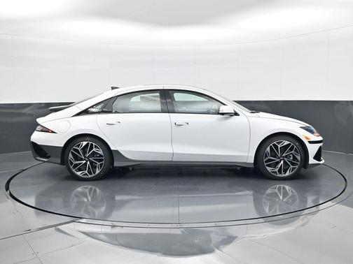 2025 Hyundai IONIQ 6 Limited