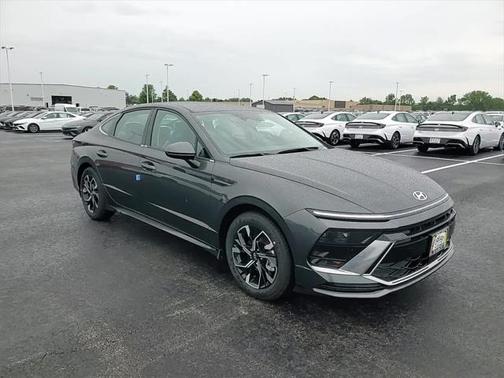 2025 Hyundai SONATA SEL