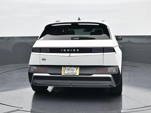 2025 Hyundai IONIQ 5 SEL
