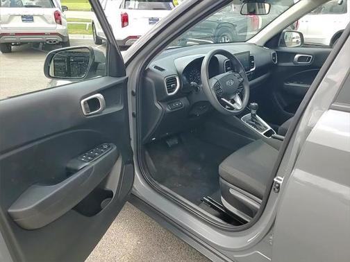 2021 Hyundai VENUE SE