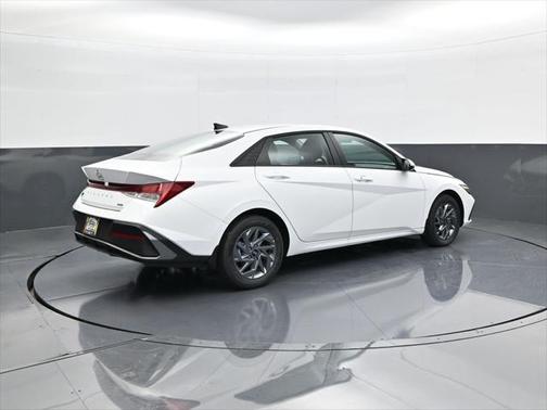 2025 Hyundai ELANTRA HEV Blue