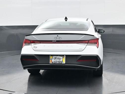2025 Hyundai ELANTRA Sport