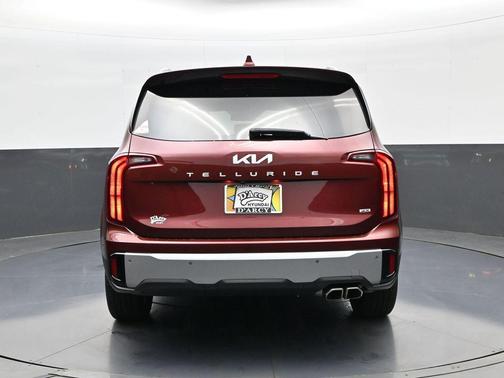 Dawning Red 2023 Kia Telluride S