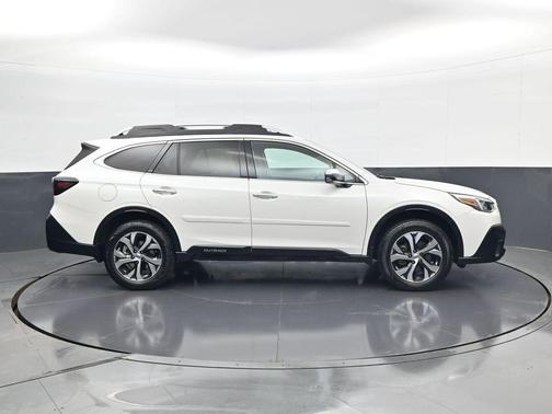 Crystal White Pearl 2020 Subaru Outback Touring