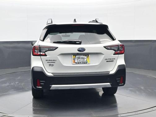 Crystal White Pearl 2020 Subaru Outback Touring