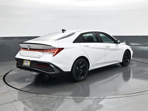 2026 Hyundai ELANTRA HEV SEL Sport