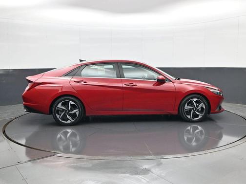 2021 Hyundai ELANTRA Limited