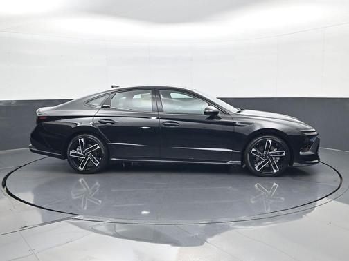2025 Hyundai SONATA N Line