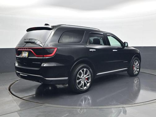 Brilliant Black Crystal Pearlcoat 2016 Dodge Durango Citadel