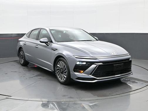 2025 Hyundai SONATA Hybrid SE