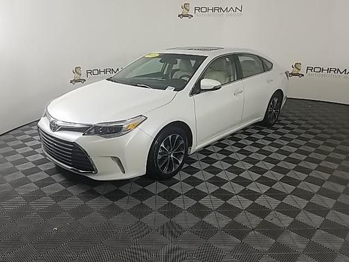 Photo 1 of 28 of 2018 Toyota Avalon XLE