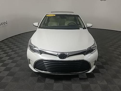 Photo 5 of 28 of 2018 Toyota Avalon XLE
