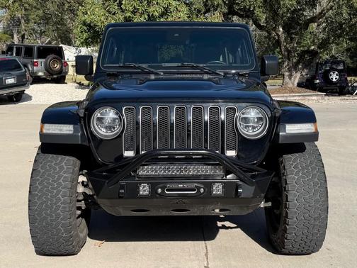 Black Clearcoat 2019 Jeep Wrangler Unlimited Rubicon