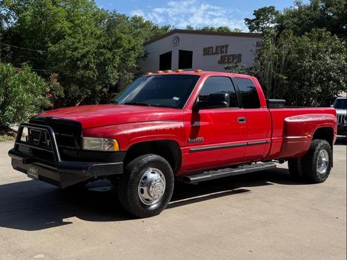 Flame Red Clearcoat 2000 Dodge Ram 3500 Quad Cab DRW
